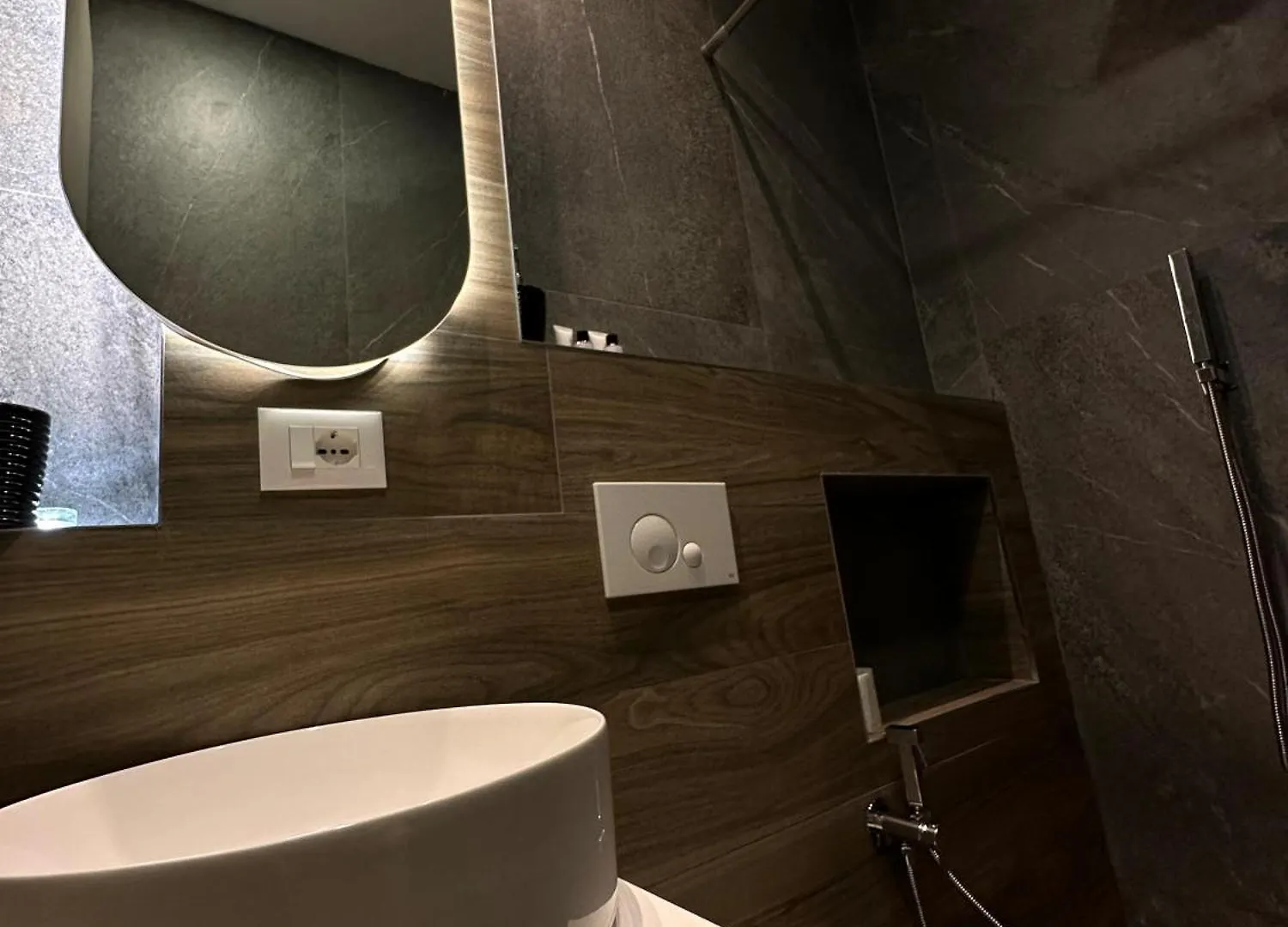 Liams Cozy Villa コルチャ アルバニア
